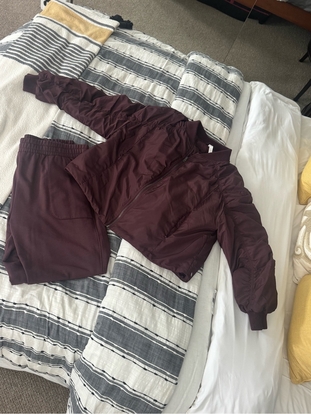 Zella Maroon women’s Bomber Jacket & Joggers Set